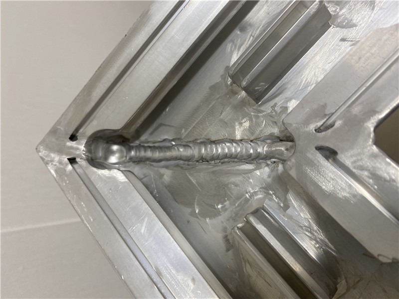 ETFE系统用龙骨焊接样件